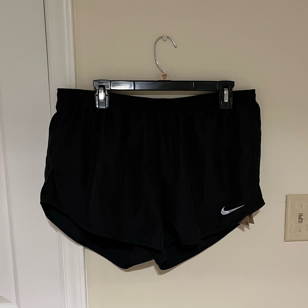 NWT Nike Women's Black Athletic Dri-Fit Shorts